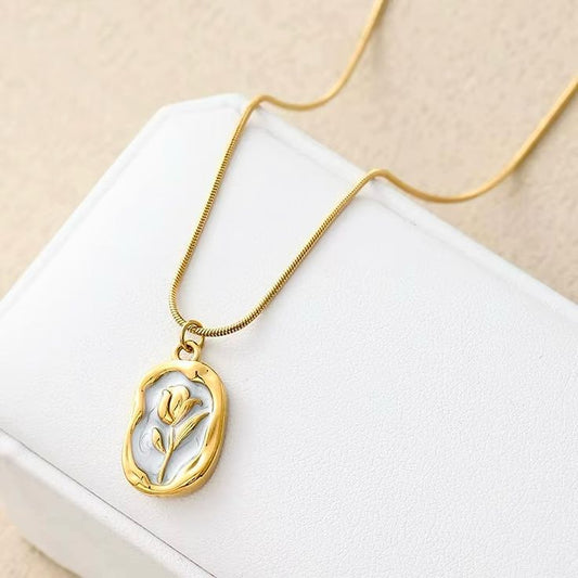 Golden Bloom Medallion Necklace