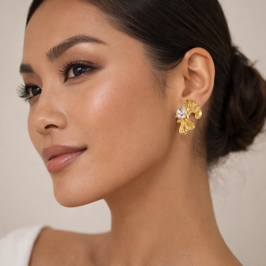 👉 Elegant Gold Leaf Crystal Ear Studs – Korean Style Luxury Statement Earrings for Women