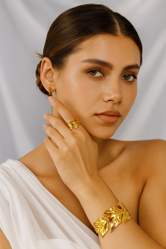 Golden Leaf Cuff & Ring Set – Luxe Anti-Tarnish Collection
