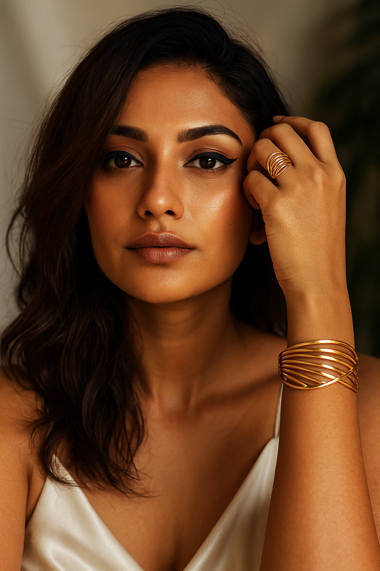 Golden Wave Cuff & Ring Set – Modern Elegance Collection