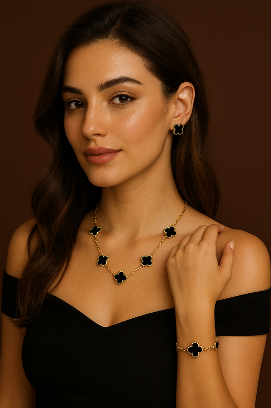 Black Clover Elegance Set – Gold-Plated Necklace & Stud Earrings