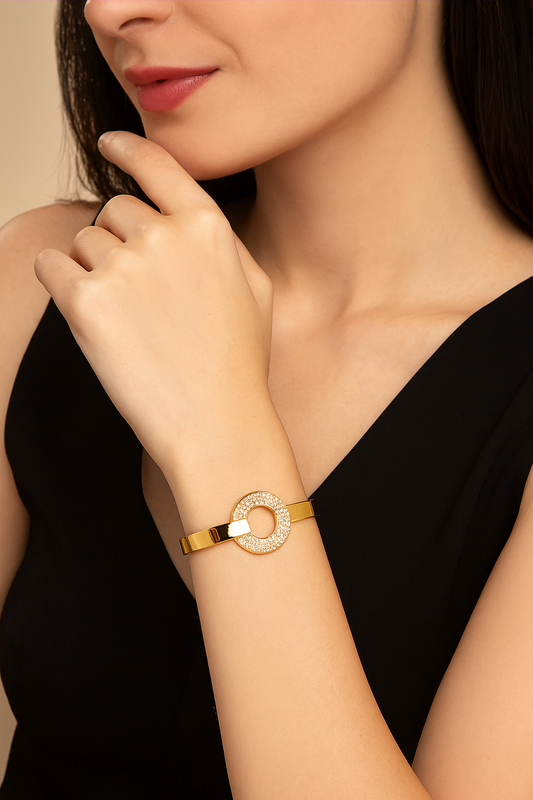 💫 Eterna Circle Luxe Anti-Tarnish Bracelet