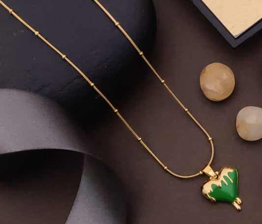 Emerald Drip Heart Pendant Necklace – Anti Tarnish Gold Finish