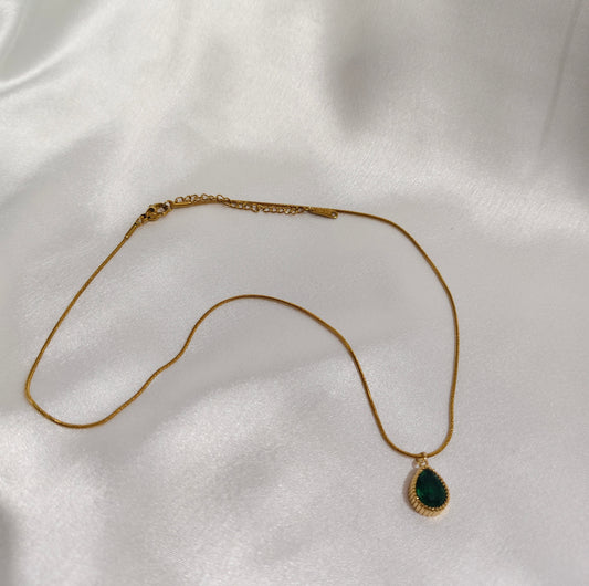 ✨ Emerald Teardrop Anti-Tarnish Stainless Steel Necklace